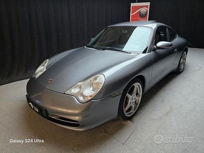 Usata Porsche 911 Carrera 320 CV (235 kW) 2002 Grigio Coupé