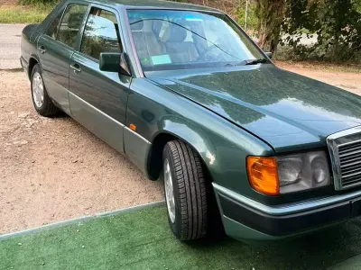 Usata Mercedes 200 118 CV (86 kW) 1992 Verde Berlina
