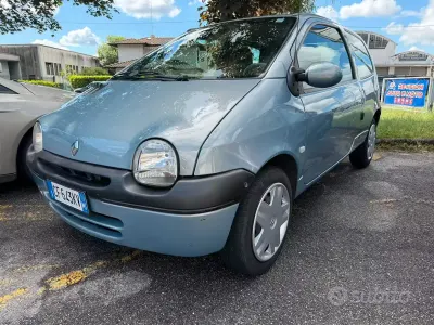 Usata Renault Twingo 58 CV (42 kW) 2003 Grigio Utilitaria