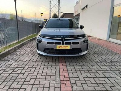 Usata Lancia Ypsilon 110 CV (80 kW) 2025 Grigio Utilitaria