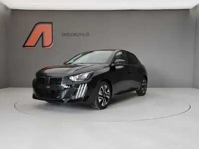 Usata Peugeot 208 Allure 101 CV (74 kW) 2025 Nero Utilitaria