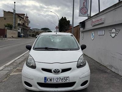 Usata Toyota Aygo Connect Style 68 CV (50 kW) 2011 Bianco Utilitaria