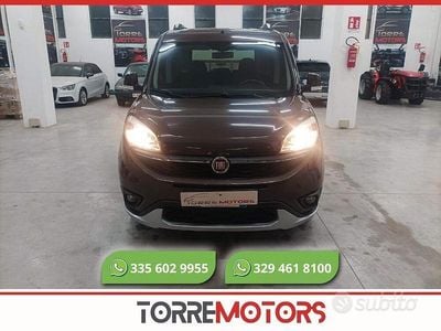 Usata Fiat Doblò Trekking 120 CV (88 kW) 2016 Marrone Monovolume