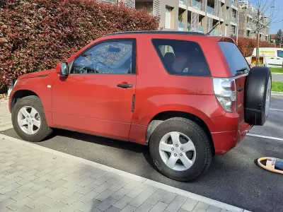Usata Suzuki Grand Vitara 106 CV (77 kW) 2009 Rosso SUV