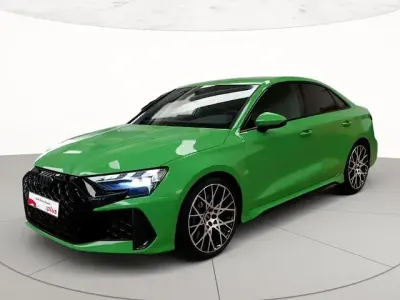 Usata Audi RS3 Comfort 400 CV (294 kW) 2024 7r verde kyalami Berlina