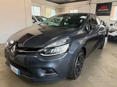 Usata Renault Clio IV Intens 90 CV (66 kW) 2016 Grigio Berlina
