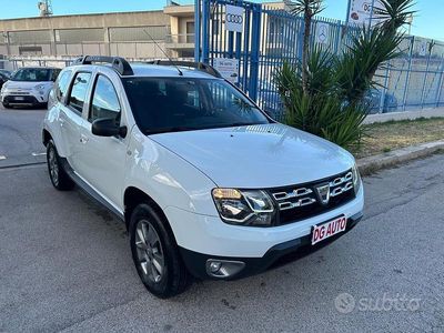 Usata Dacia Duster 109 CV (80 kW) 2015 Bianco SUV