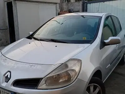 Usata Renault Clio II 85 CV (62 kW) 2009 Berlina