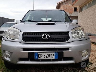 Usata Toyota RAV4 2004 Berlina