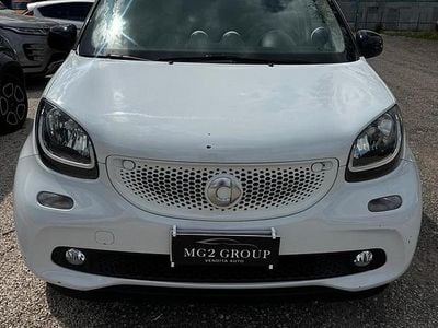 Usata Smart ForFour 90 CV (66 kW) 2015 Bianco Utilitaria