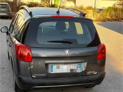 Usata Peugeot 207 73 CV (53 kW) 2010 Grigio Station wagon
