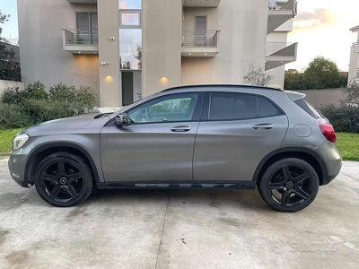 Usata Mercedes 200 2019 Grigio SUV