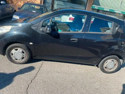 Usata Chevrolet Spark LS 65 CV (47 kW) 2012 Nero Utilitaria