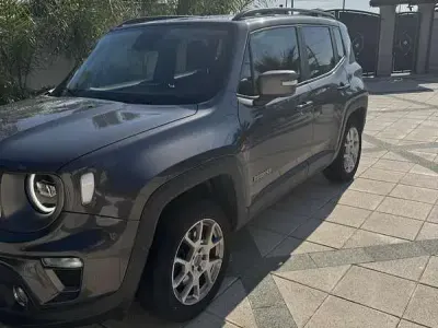 Usata Jeep Renegade Limited 140 CV (102 kW) 2018 Grigio SUV
