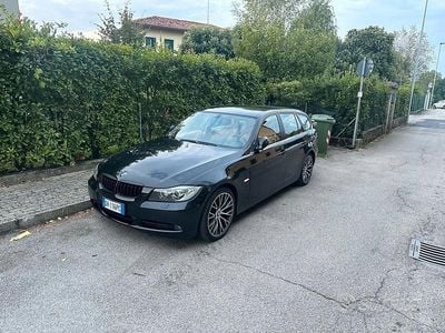 Usata BMW 330 231 CV (169 kW) 2007 Nero Station wagon
