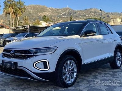 Usata VW T-Roc Style 150 CV (110 kW) 2022 Nero SUV