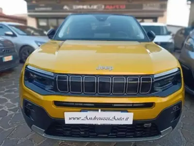Usata Jeep Avenger 101 CV (74 kW) 2023 Oro SUV