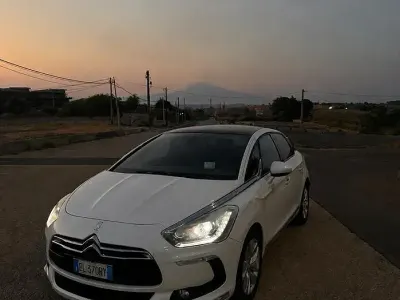 Usata Citroën DS5 So Chic 115 CV (84 kW) 2013 Bianco Utilitaria