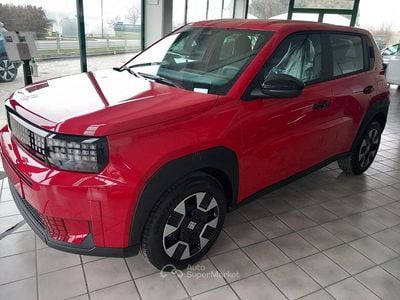Nuova Fiat Panda 101 CV (74 kW) 2026 Rosso Berlina