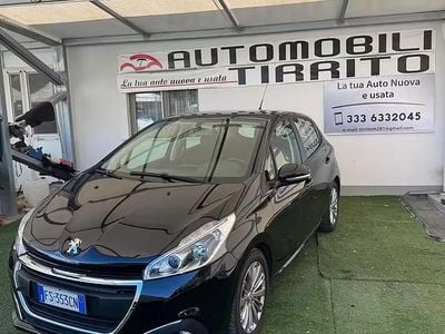 Usata Peugeot 208 Allure 75 CV (55 kW) 2018 Nero Utilitaria