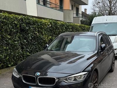 Usata BMW 320 200 CV (147 kW) 2016 Nero Station wagon