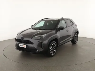 Usata Toyota Yaris Hybrid Trend 131 CV (96 kW) 2024 Grigio