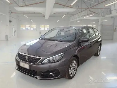 Usata Peugeot 308 SW Business-Line 130 CV (95 kW) 2019 Grigio Station wagon