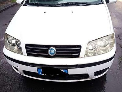 Usata Fiat Punto 69 CV (50 kW) 2005 Bianco Utilitaria