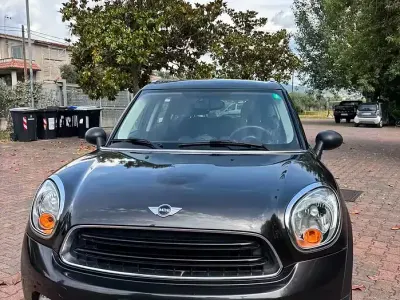 Usata Mini One D Countryman 90 CV (66 kW) 2015 Verde SUV