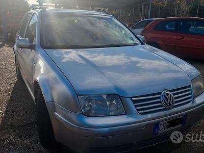 Grigio Usata 2004 VW Bora Station wagon | 2500 €
