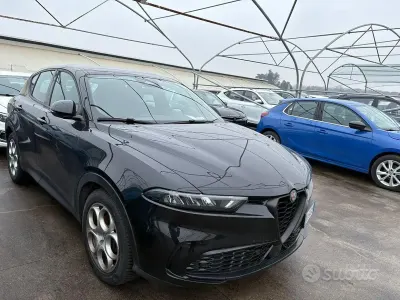 Usata Alfa Romeo Tonale Super 131 CV (96 kW) 2023 Nero SUV