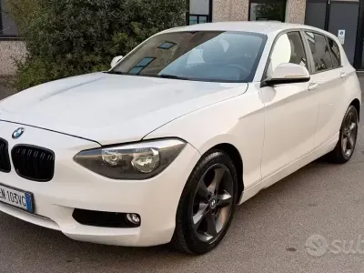 Usata BMW 114 Sport Line 102 CV (75 kW) 2012 Bianco Utilitaria