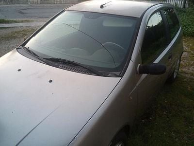 Usata Fiat Punto 2000 Grigio Utilitaria