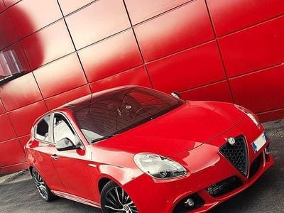 Usata Alfa Romeo Giulietta Quadrifoglio 122 CV (89 kW) 2015 Rosso Berlina
