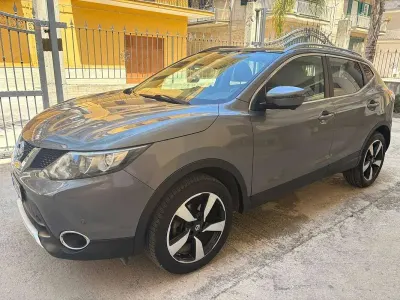 Usata Nissan Qashqai 360º 131 CV (96 kW) 2015 Grigio SUV