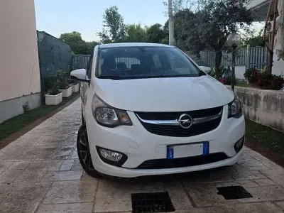 Usata Opel Karl Rocks S 75 CV (55 kW) 2018 Bianco Utilitaria