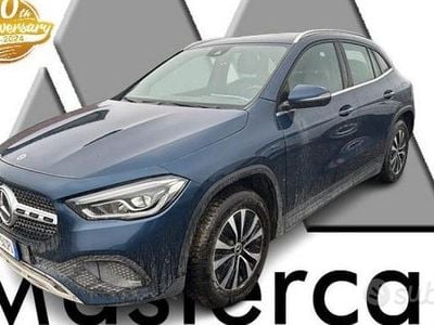 Usata Mercedes GLA250 Business 160 CV (117 kW) 2021 Blu/azzurro SUV
