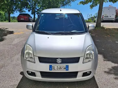 Usata Suzuki Swift GL 69 CV (50 kW) 2007 Argento Utilitaria