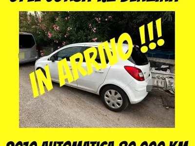 Usata Opel Corsa 65 CV (47 kW) 2010 Bianco Utilitaria