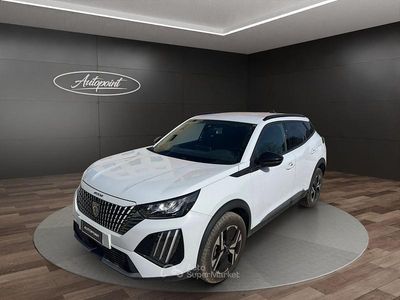 Usata Peugeot 2008 Allure 102 CV (75 kW) 2025 Bianco SUV