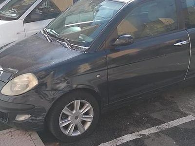 Usata Lancia Ypsilon 70 CV (51 kW) 2005 Nero Utilitaria