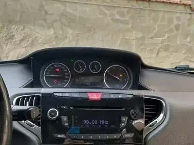 Usata Lancia Ypsilon 95 CV (69 kW) 2012 Utilitaria