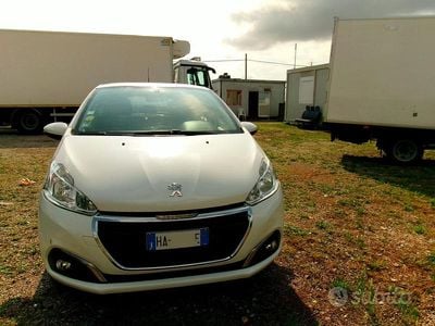Usata Peugeot 206 75 CV (55 kW) 2019 Bianco Utilitaria