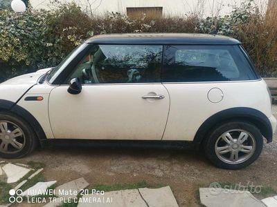 Usata Mini ONE 88 CV (64 kW) 2006 Grigio Utilitaria