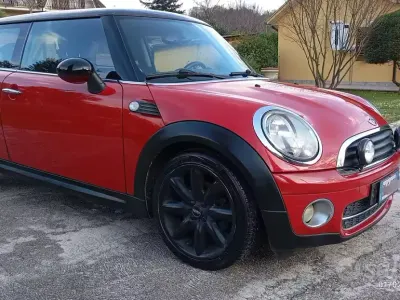 Usata Mini Cooper D 109 CV (80 kW) 2008 Rosso Utilitaria
