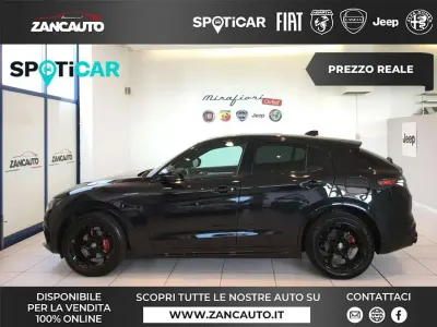 Usata Alfa Romeo Stelvio Veloce 209 CV (153 kW) 2024 Nero SUV