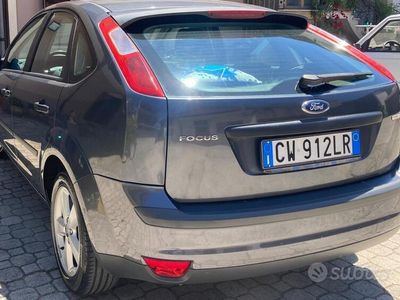 Usata Ford Focus 2005 Grigio Berlina