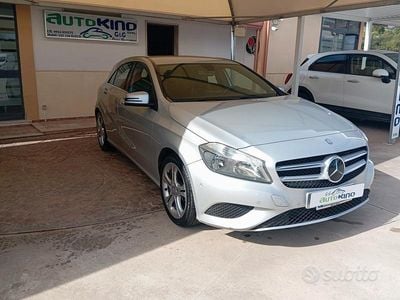 Usata Mercedes A180 Executive 109 CV (80 kW) 2015 Grigio Berlina