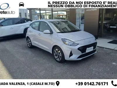 Usata Hyundai i10 63 CV (46 kW) 2025 Grigio Utilitaria