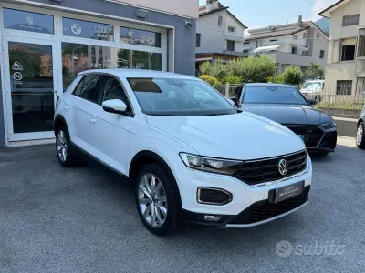 Usata VW T-Roc Sport 150 CV (110 kW) 2021 Bianco SUV